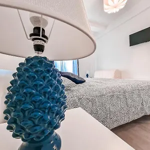 Holy Dove Apartment